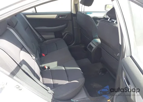 2017 Subaru Legacy 2.5I Premium z USA, uszkodzony, nr VIN 4S3BNAC63H3040888